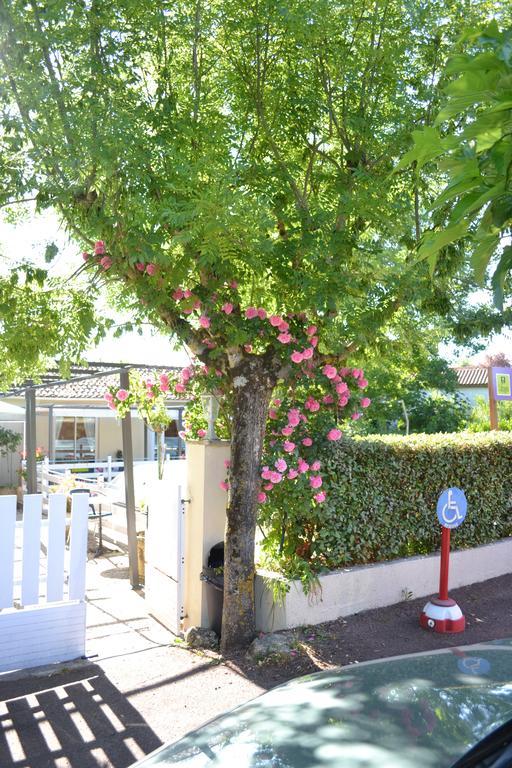 Hôtel Restaurant La Braisiere Saint-Romain (Charente) Exterior foto